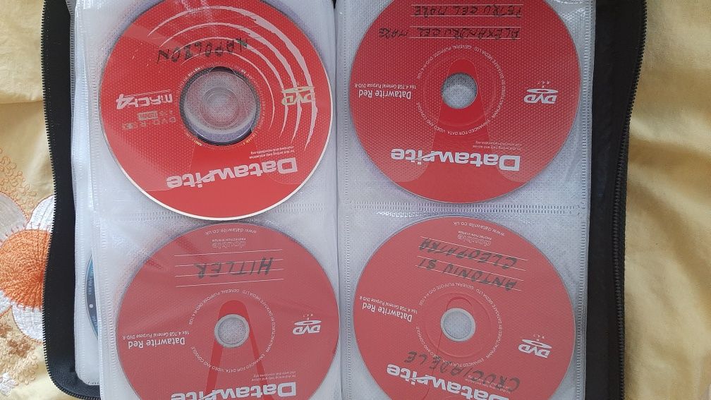 CD nu filme, documentare și desene.