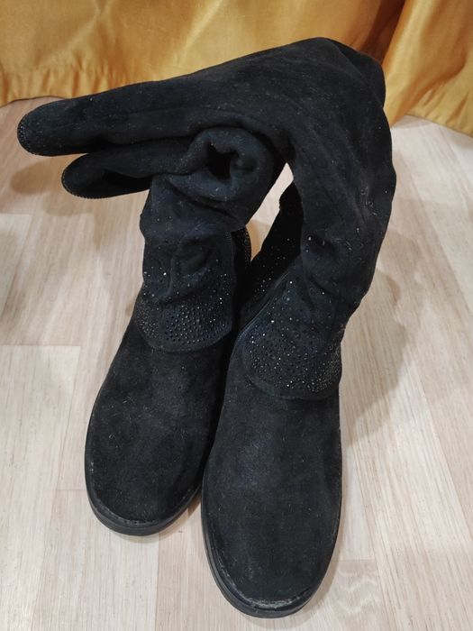 Отдам зимнюю обувь даром