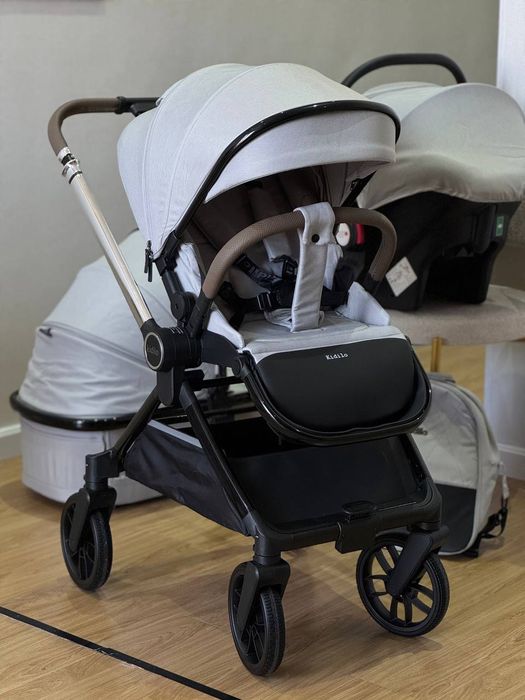 Детская коляска Kidilo D900 3 в 1