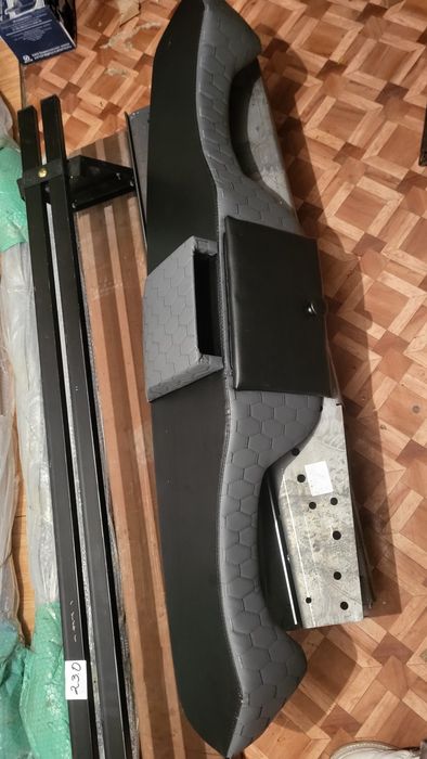 Продам козырёк на газель