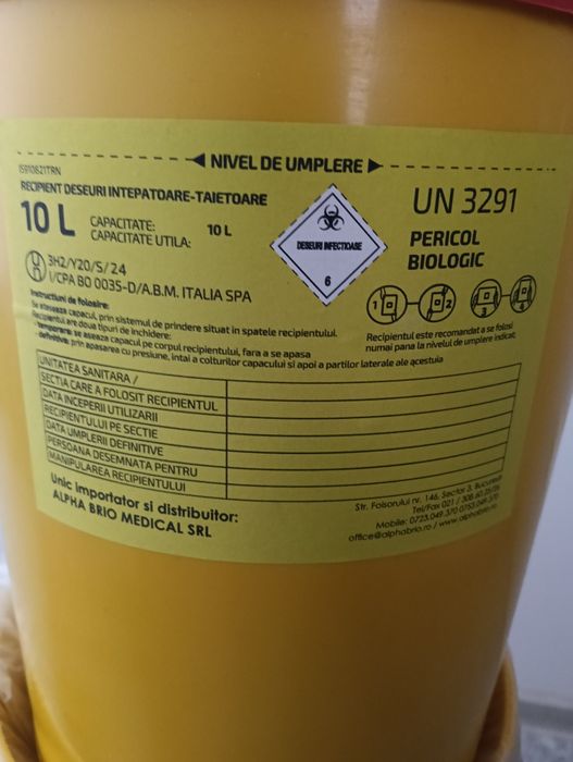 9 cutii polipropilena tăietoare -intepatoare la 10 litri.