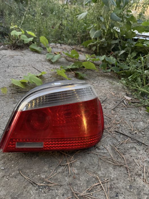 задний фонарь(фара) на бмв е60 оригинал дорест