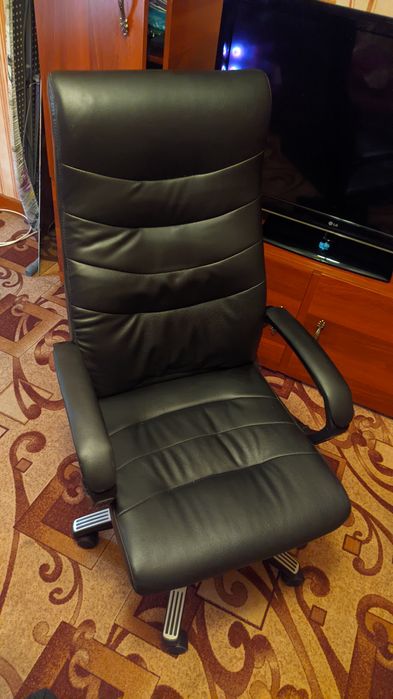 Кресло продам ..