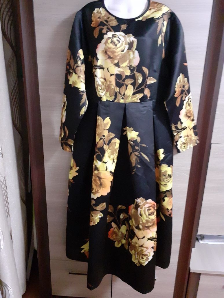 Rochie nouă pentru femei. Mărimea 2XL.