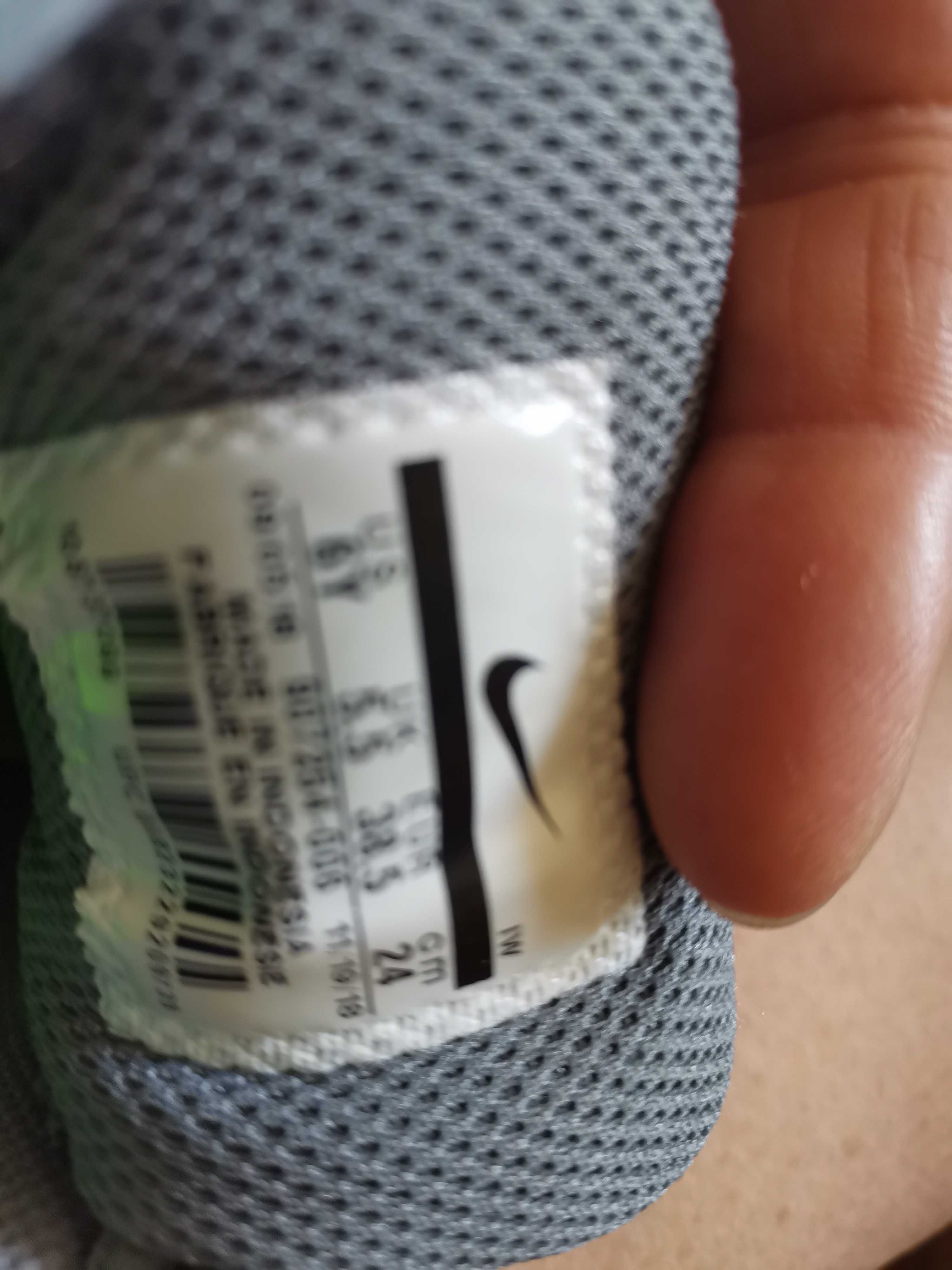Маратонки  Nike /38.5 номер