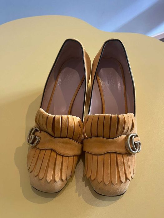 Продавам оригинални обувки Gucci, жълти, 39 номер.