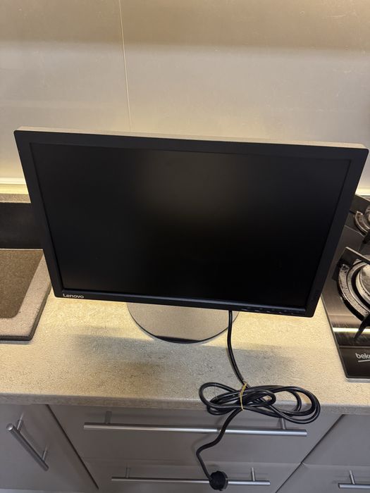 Monitor Lenovo 74hz 1440x900p