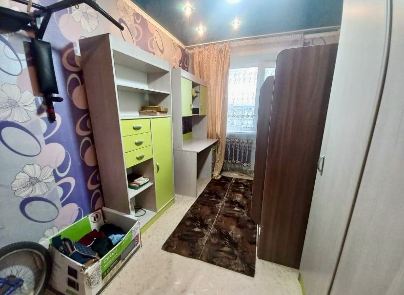 Продам 2-комн 5 этаж , микр 1а