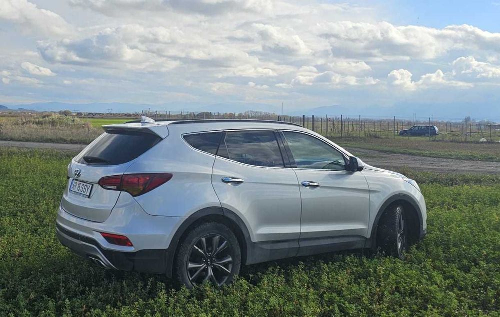 Hyundai Santa Fe Panoramic 2017 Extra Full Option stare excelenta