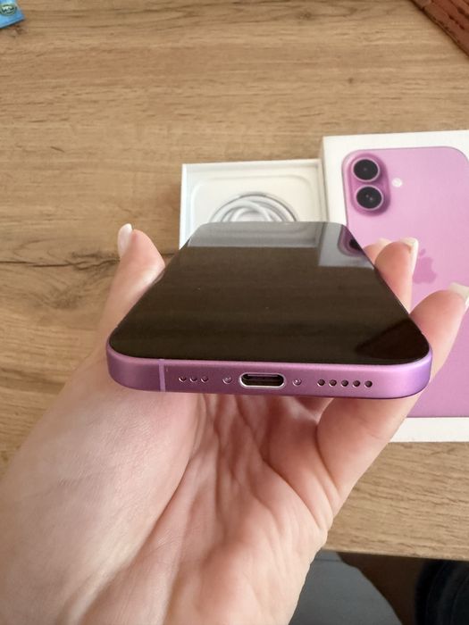 Айфон 16 без забележки