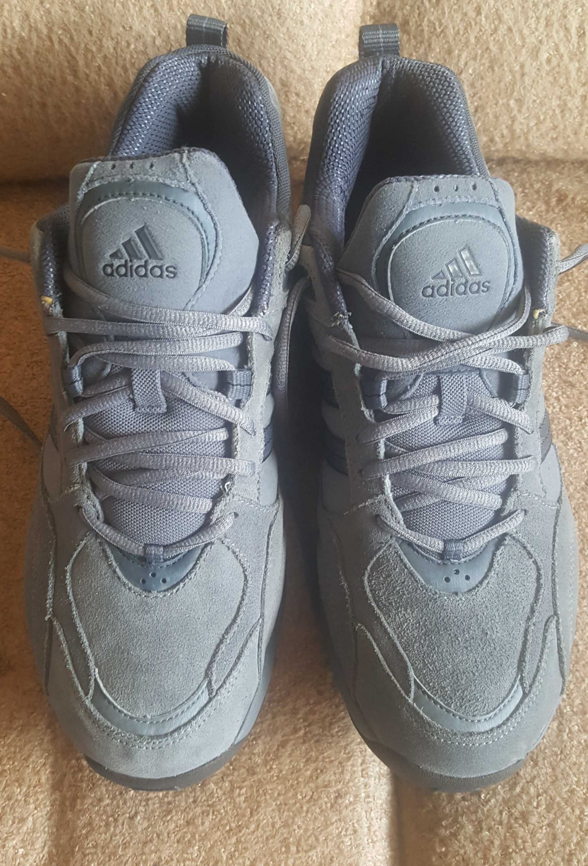 Маратонки Adidas