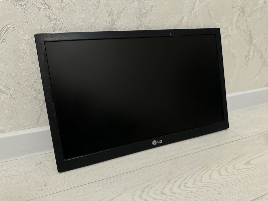 Монитор LG 22 дюйм
