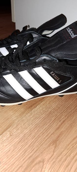Ghete Fotbal Adidas Kaiser 5 - Marime 43 1/3