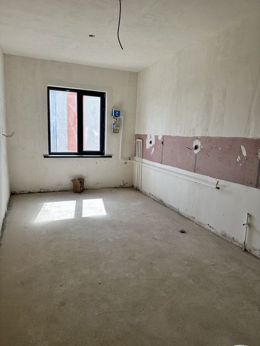 Продаётся квартира на 7 этаже 82,68м2 Урикзар Резиденс