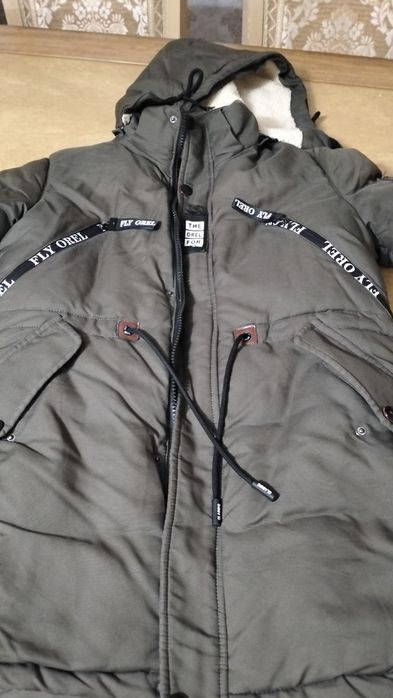 Продам куртку на подростка зима