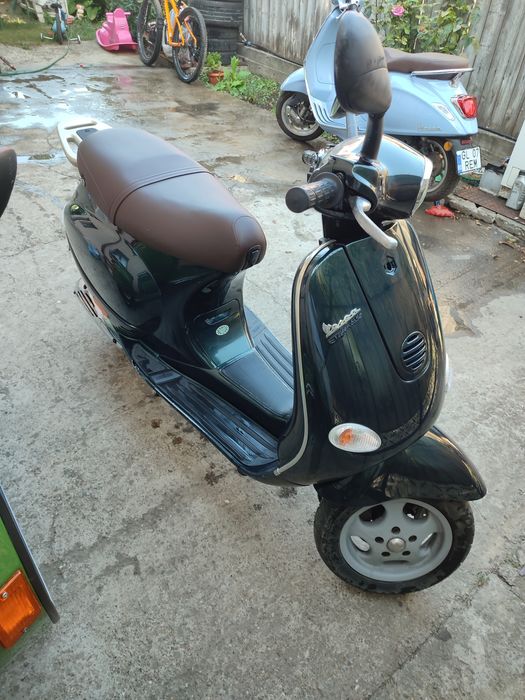 Scuter Piaggio Vespa et4 150 cc