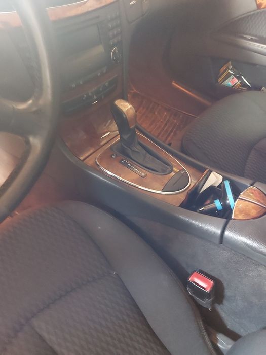 Mercedes E 220 elegance