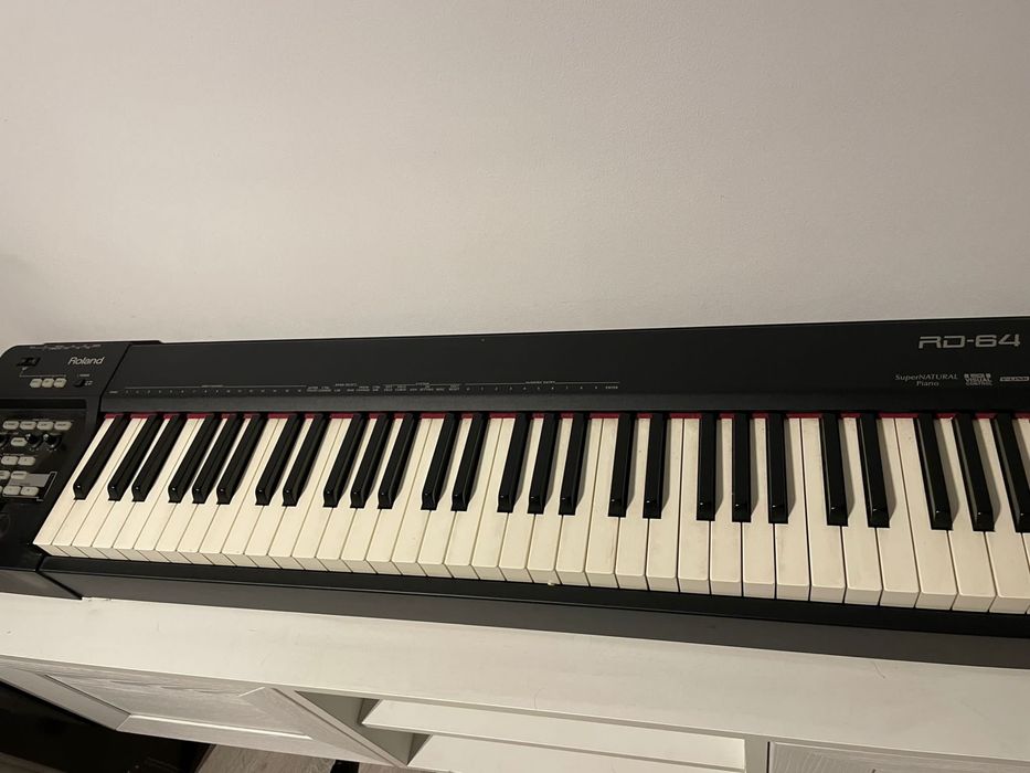 Roland RD-64 Digital Piano – Stage Piano Compact & Profesionist