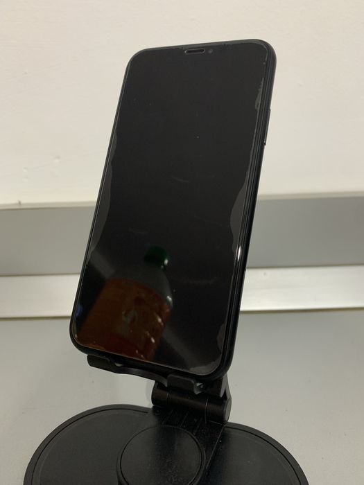 iPhone XR 3GB RAM/64GB