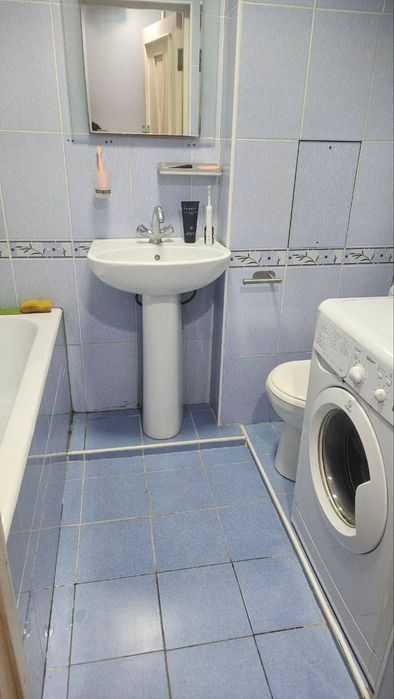 Продам 2/1/5 Чиланзар 5. Балкон 2×6