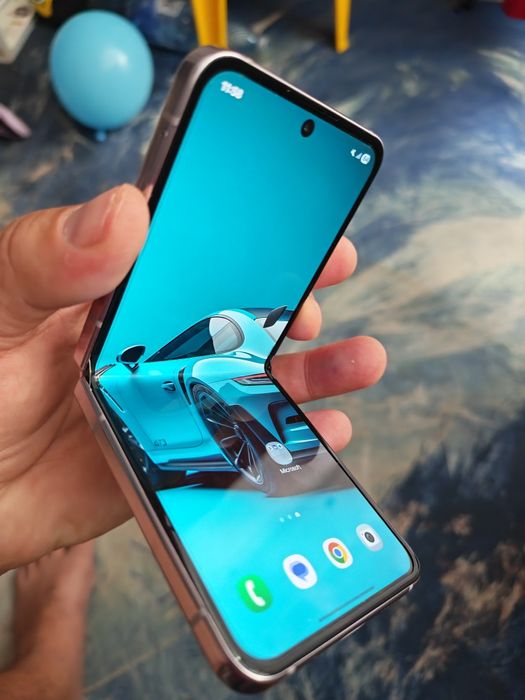 Vând sau Schimb Samsung Galaxy Z Flip 5 5G 512GB