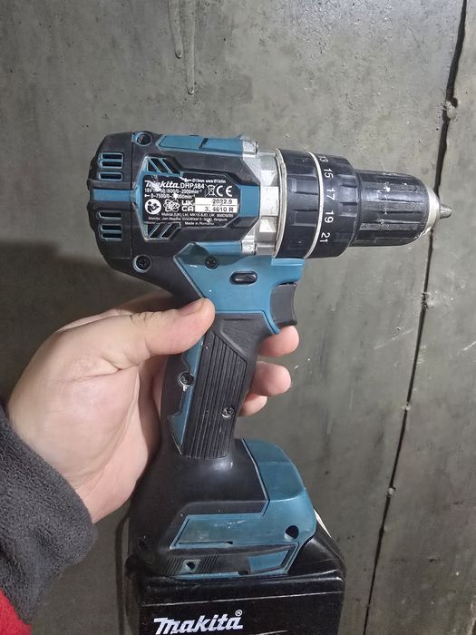 Vand filetanta makita dhp 484