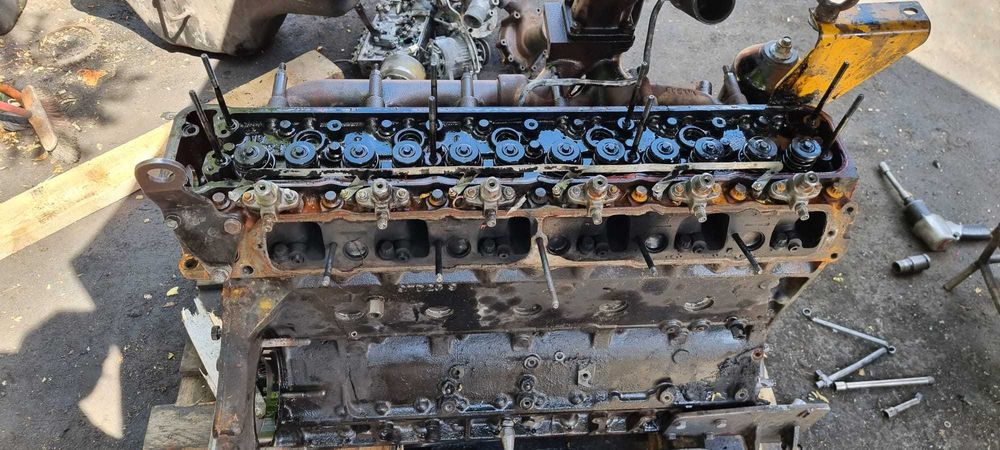 Dezmembrez Motor Isuzu 6SD1-50