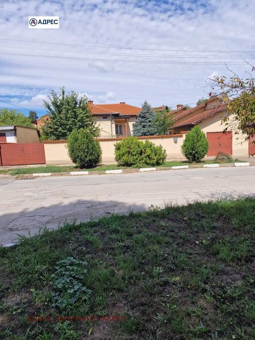 Къща в Плевен, област-гр.Славяново площ 149 цена 150000