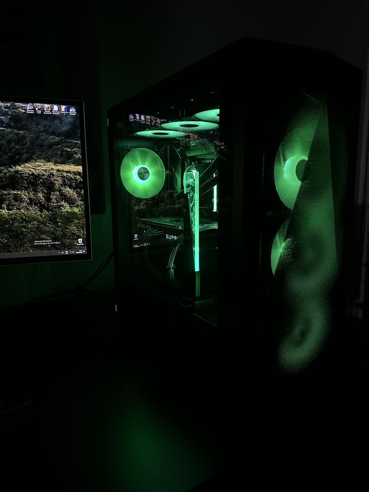 Gaming PC MSI Rtx 4090 suprim liquid 24GB -i9-14900k