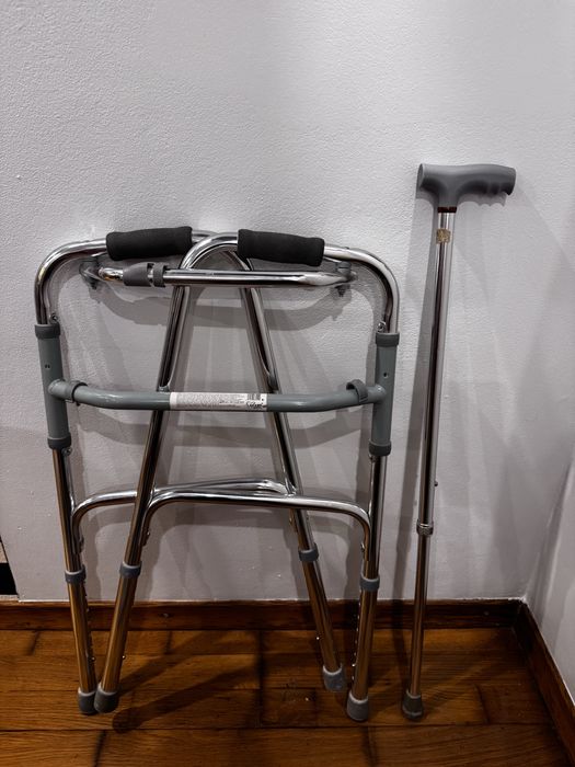 Cadru de mers pliabil + baston