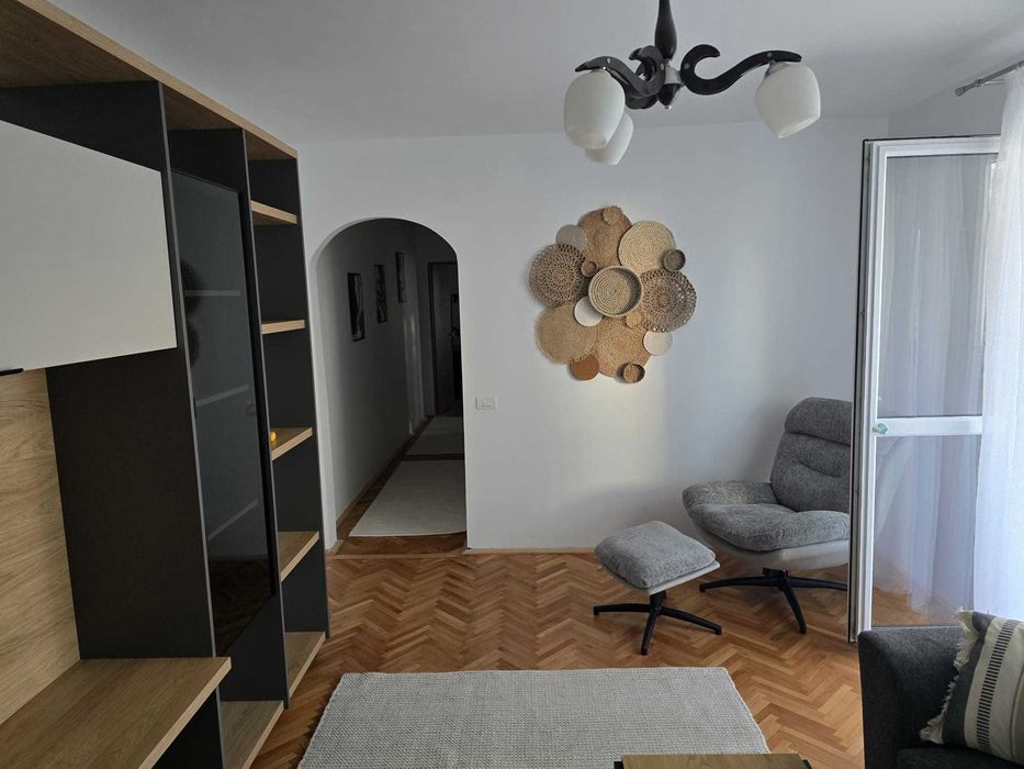 De inchiriat, apartament cu 3 camere in Gheorgheni
