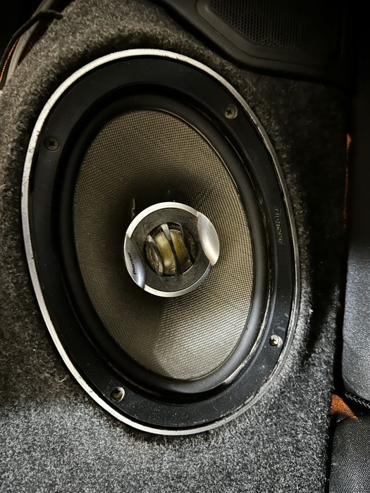 Pioneer orginal kalonka ideal holatda