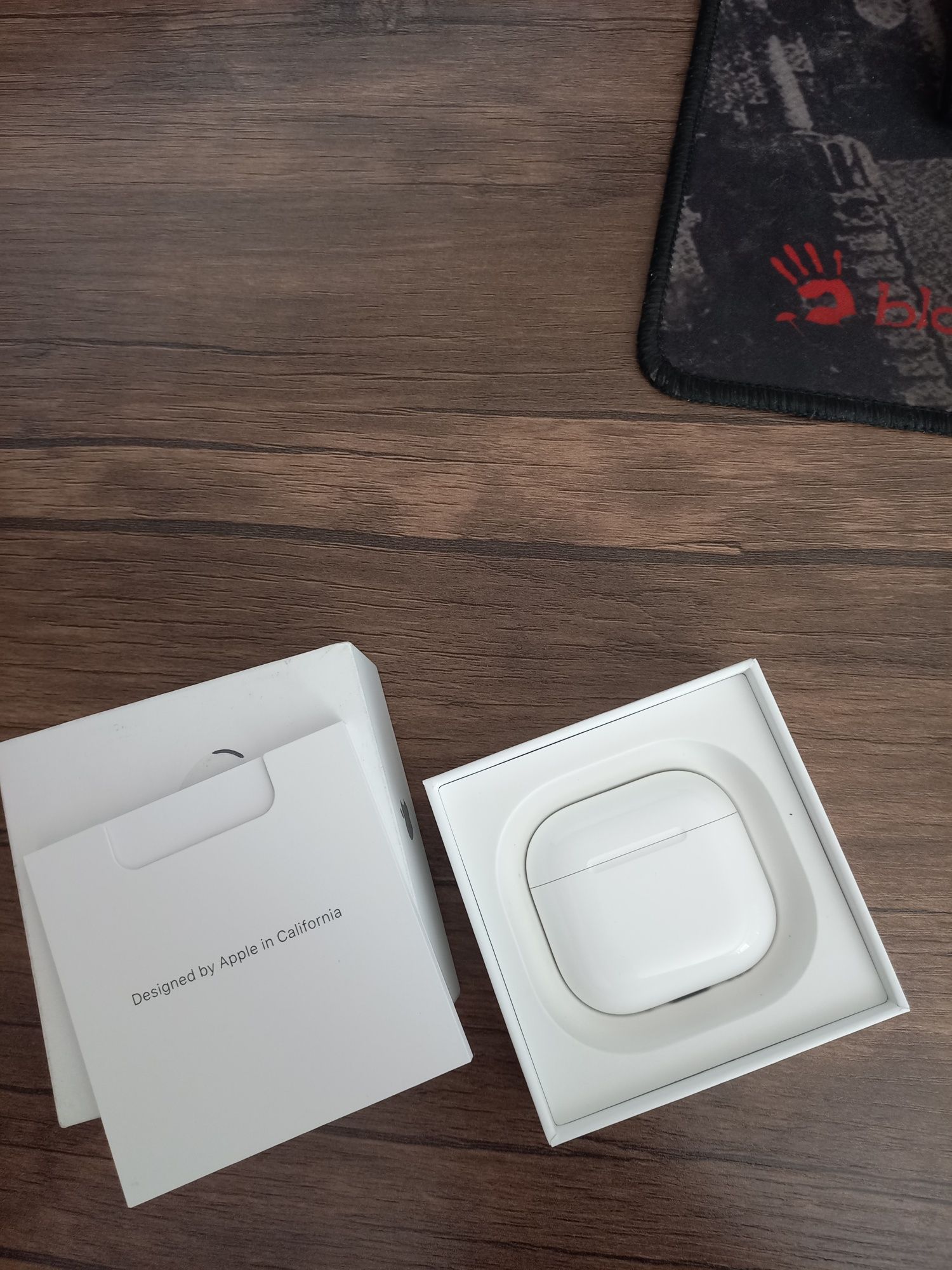 AirPods 4 поколение