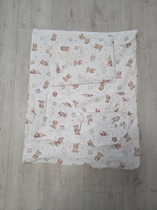 Спален комплект за кош за новородено