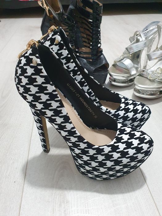 Pantofi si sandale dama