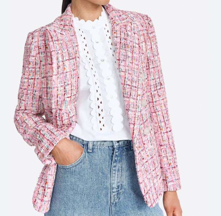 Дамски нови сака