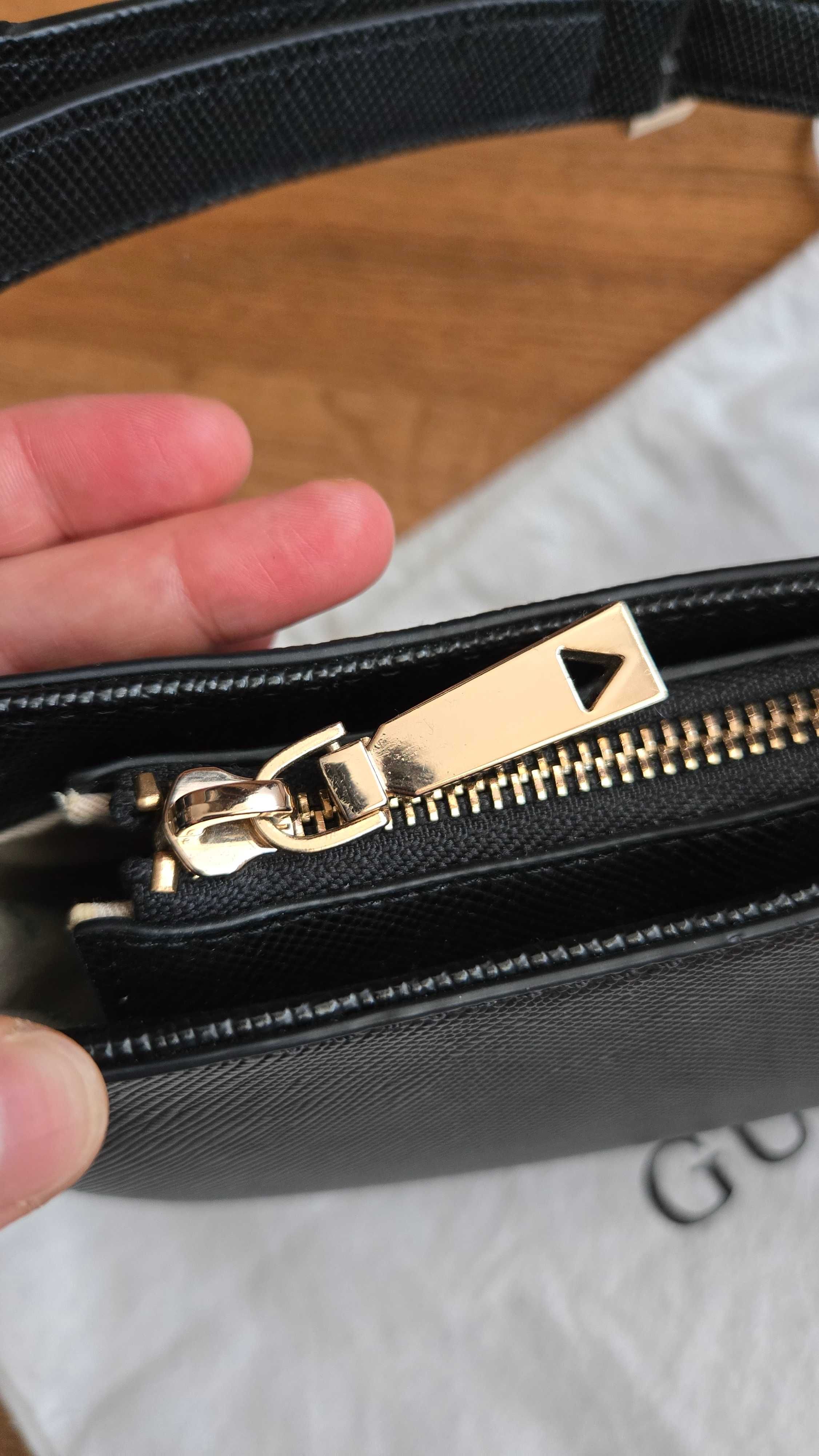 Дамска чанта Guess Noelle Shoulder Bag