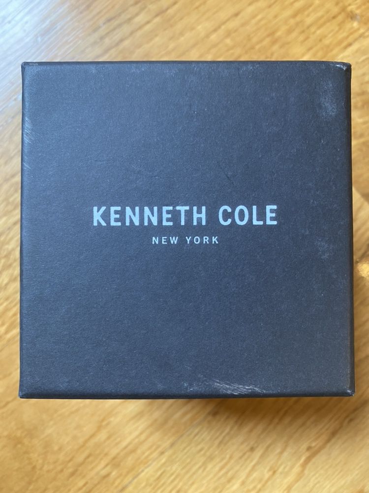 Vand ceas NOU Kenneth Cole New York sau schimb cu G-Shock