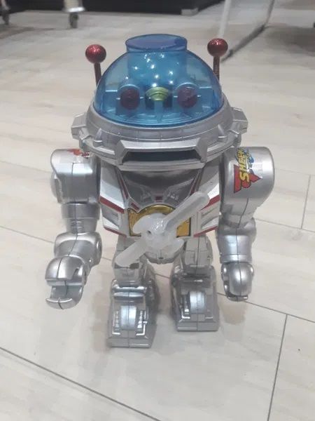 Голямо детско интерактивно роботче вървящо светещо узвучено