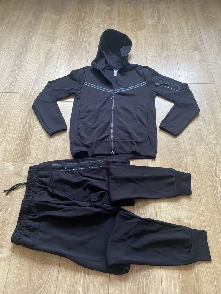 Trening Tech Fleece Nike marimea S,XL,XXL