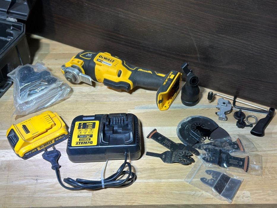 Multifunctional dewalt , nou