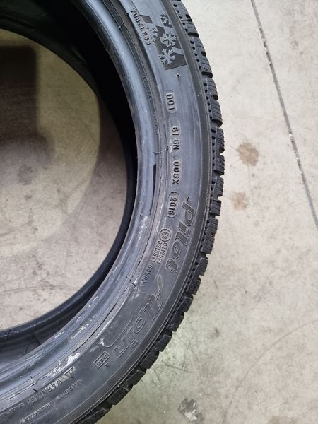 235/45/19 MICHELIN 2бр