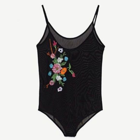 Боди Zara на цветя