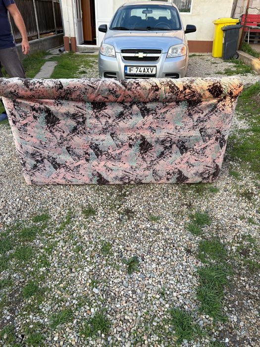 Vând canapea 3 locuri 1,80m