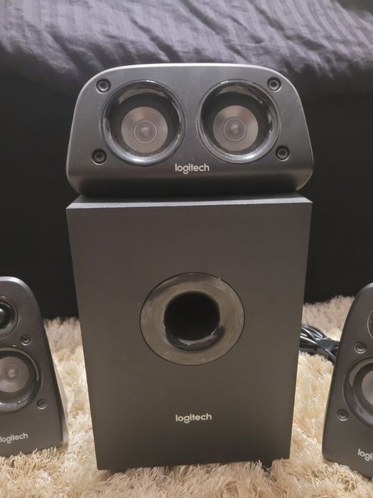 Logitech Z506 Surround Sound 5.1 Speaker System