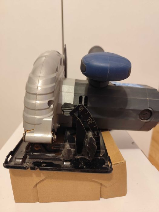 Vând fierăstrău circular