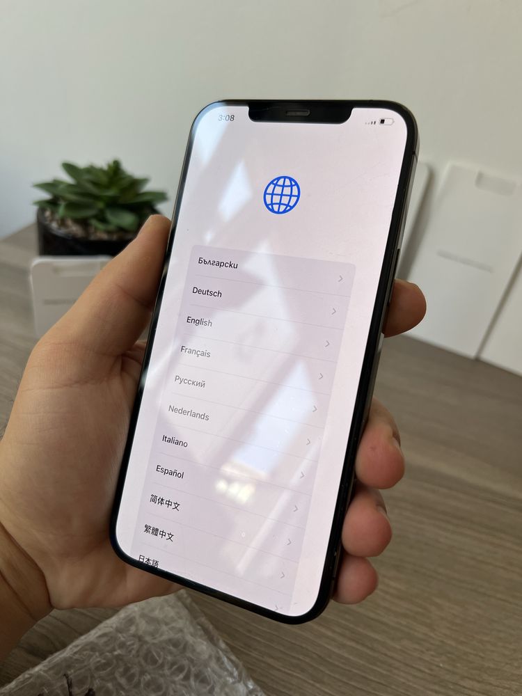 Оригинален дисплей за iPhone 12 PRO MAX, със забележка!