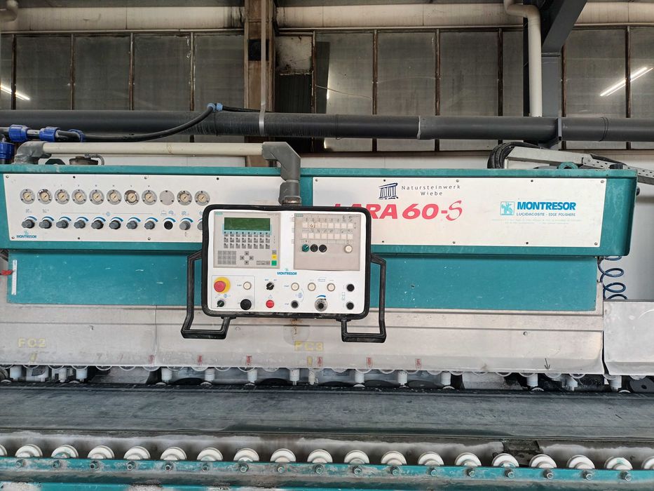 Машина за изработка на под прозоречни первази и стъпала