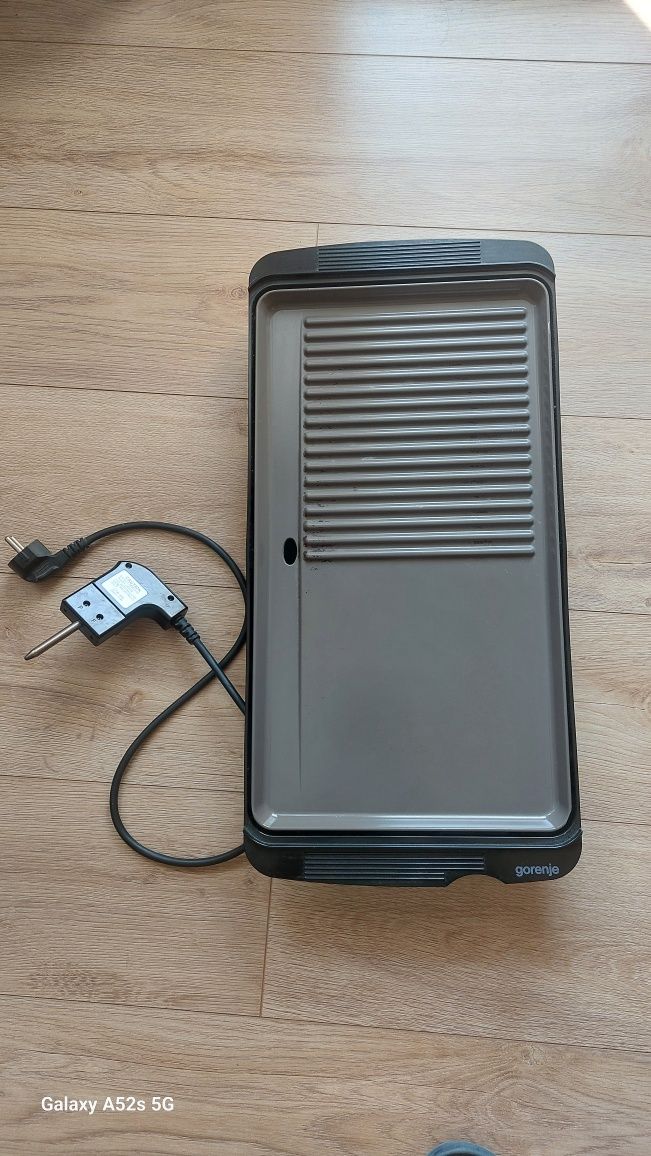 Електрическа скара грил Gorenje TG2000C 2000W