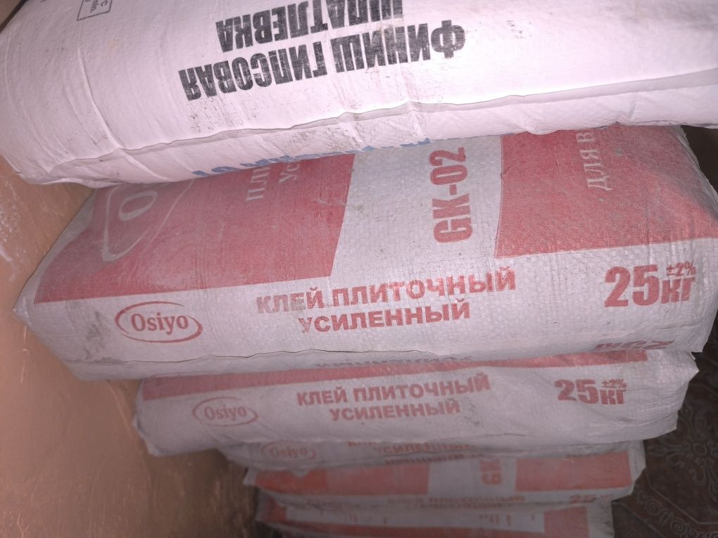 Шпаклевка, плиточный клей ва штукатурка сотилади